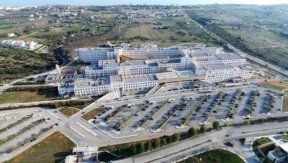 Στα 7 πανεπιστημιακά Κέντρα Υγείας θα εγκατασταθούν σταθμοί τηλεϊατρικής.