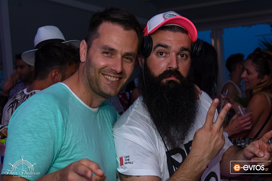Andreas Athineos και Chris Papa στο opening του "Thea Thalassa beach bar"