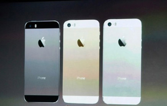 Δύο νέες εκδόσεις του iPhone 5 παρουσίασε η Apple.