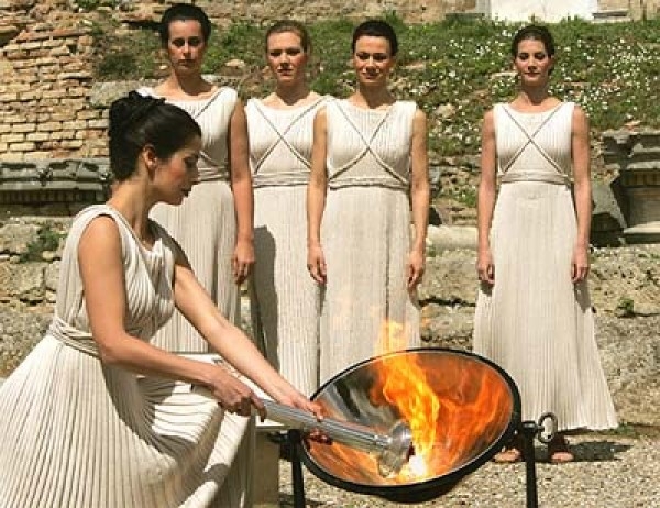 Στις 24 Απριλίου φτάνει η Ολυμπιακή Φλόγα στην Αλεξανδρούπολη