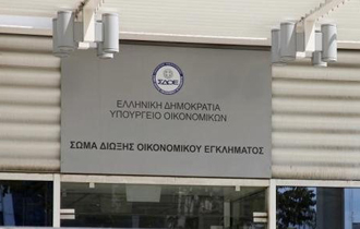 Άνεργος με μηδενικό εισόδημα κυκλοφορεί με Porsche..