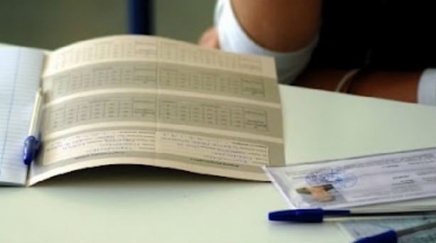 Πανελλήνιες 2016: Πάμε για ρεκόρ μικρότερου σχολικού έτους 