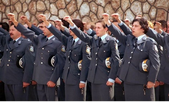 Πόσοι εισάγονται στις σχολές Αστυφυλάκων και Αξιωματικών της ΕΛ.ΑΣ. - Όλη η προκήρυξη 